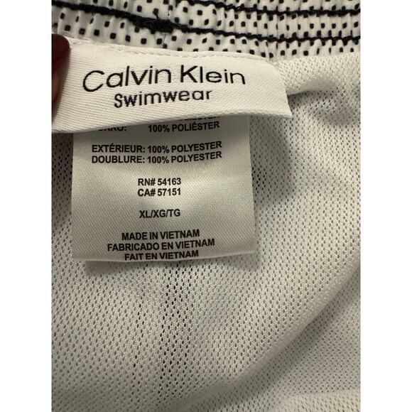 Calvin Klein Black/White Gradient Ombre Mesh Lined Swim Trunks Size XL NWOT - Picture 5 of 5